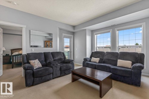 #342 45 Inglewood Dr, St. Albert, AB - Indoor Photo Showing Living Room