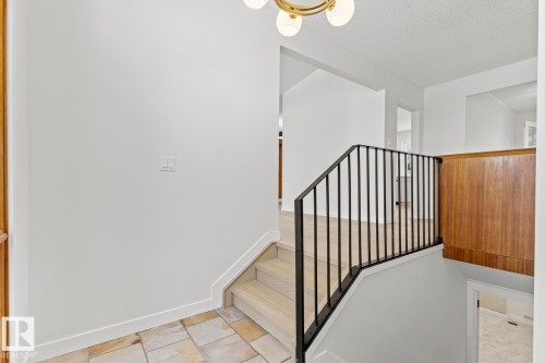 10629 79 Street Nw, Edmonton, AB - Indoor Photo Showing Other Room