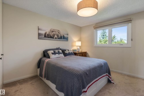 9 Butterfield Crescent, St. Albert, AB - Indoor Photo Showing Bedroom