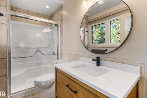9 Butterfield Crescent, St. Albert, AB - Indoor Photo Showing Bathroom