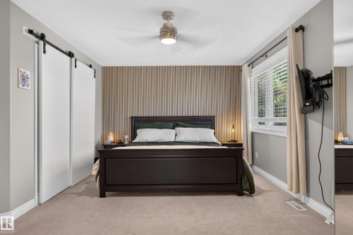 30 Hillcrest Place, St. Albert, AB - Indoor Photo Showing Bedroom