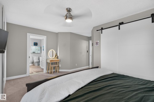 30 Hillcrest Place, St. Albert, AB - Indoor Photo Showing Bedroom