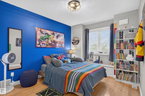 30 Hillcrest Place, St. Albert, AB - Indoor Photo Showing Bedroom