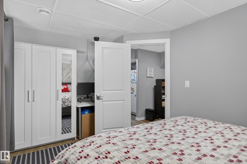 30 Hillcrest Place, St. Albert, AB - Indoor Photo Showing Bedroom