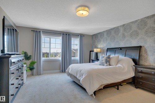 3910 49 Avenue, Beaumont, AB - Indoor Photo Showing Bedroom