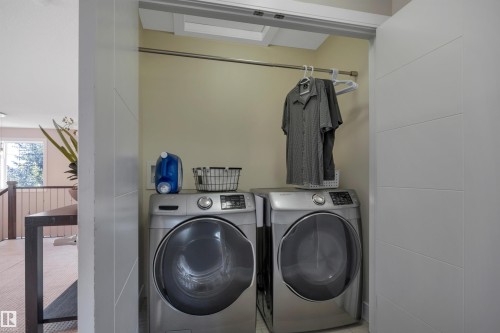 3910 49 Avenue, Beaumont, AB - Indoor Photo Showing Laundry Room