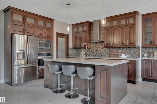 3910 49 Avenue, Beaumont, AB - Indoor Photo Showing Kitchen With Upgraded Kitchen