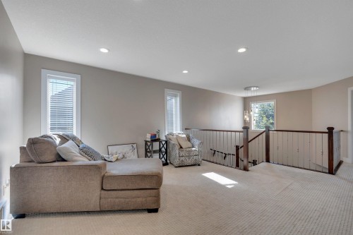 3910 49 Avenue, Beaumont, AB - Indoor