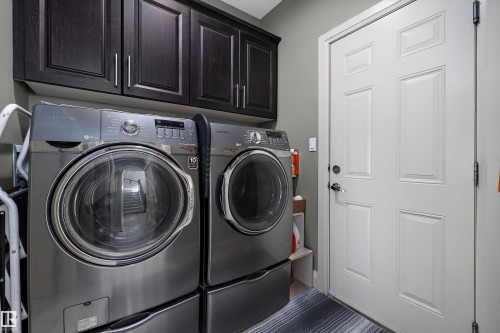 13504 163 Avenue Nw, Edmonton, AB - Indoor Photo Showing Laundry Room
