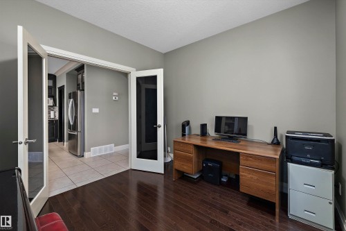 13504 163 Avenue Nw, Edmonton, AB - Indoor