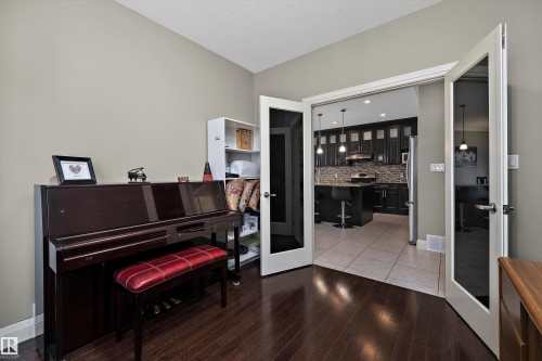 13504 163 Avenue Nw, Edmonton, AB - Indoor