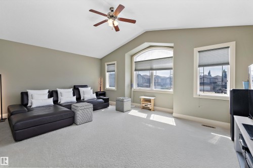 13504 163 Avenue Nw, Edmonton, AB - Indoor