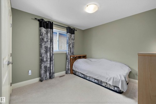 13504 163 Avenue Nw, Edmonton, AB - Indoor Photo Showing Bedroom