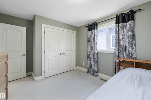 13504 163 Avenue Nw, Edmonton, AB - Indoor Photo Showing Bedroom