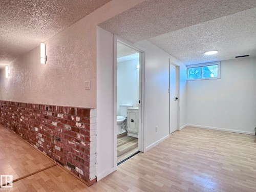 11616 158 Avenue Nw, Edmonton, AB - Indoor Photo Showing Other Room