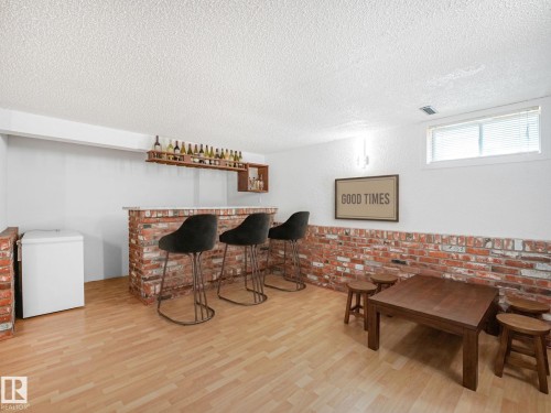 11616 158 Avenue Nw, Edmonton, AB - Indoor