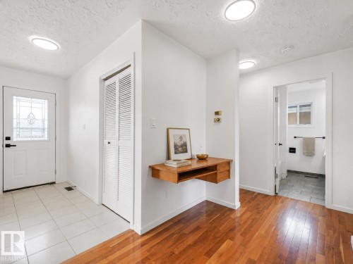 11616 158 Avenue Nw, Edmonton, AB - Indoor Photo Showing Other Room