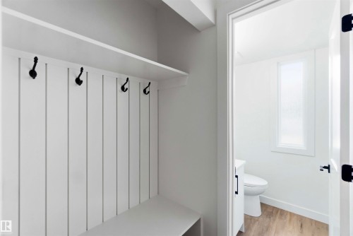 Welcome to 350 Clareview Road NW - 350 Clareview Road Nw, Edmonton, AB - Indoor Photo Showing Bathroom