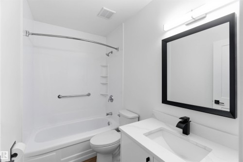 Welcome to 350 Clareview Road NW - 350 Clareview Road Nw, Edmonton, AB - Indoor Photo Showing Bathroom