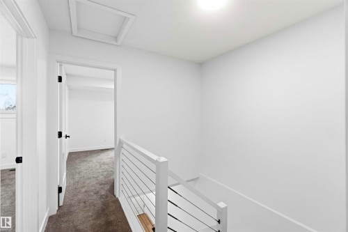 Welcome to 350 Clareview Road NW - 350 Clareview Road Nw, Edmonton, AB - Indoor Photo Showing Other Room