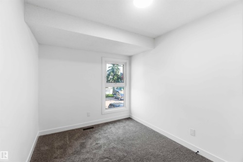 Welcome to 350 Clareview Road NW - 350 Clareview Road Nw, Edmonton, AB - Indoor Photo Showing Other Room