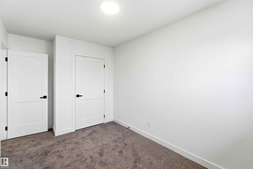 Welcome to 350 Clareview Road NW - 350 Clareview Road Nw, Edmonton, AB - Indoor Photo Showing Other Room