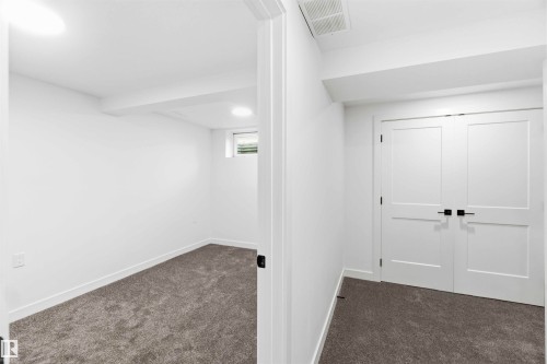 Welcome to 350 Clareview Road NW - 350 Clareview Road Nw, Edmonton, AB - Indoor Photo Showing Other Room