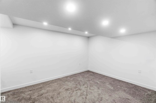 Welcome to 350 Clareview Road NW - 350 Clareview Road Nw, Edmonton, AB - Indoor Photo Showing Other Room