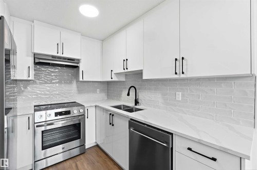 Welcome to 350 Clareview Road NW - 350 Clareview Road Nw, Edmonton, AB - Indoor Photo Showing Kitchen With Stainless Steel Kitchen With Double Sink With Upgraded Kitchen