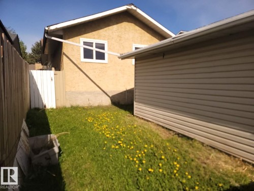 18 Westbend Street, Spruce Grove, AB - Outdoor With Exterior
