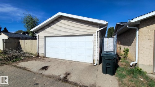 18 Westbend Street, Spruce Grove, AB - Outdoor With Exterior