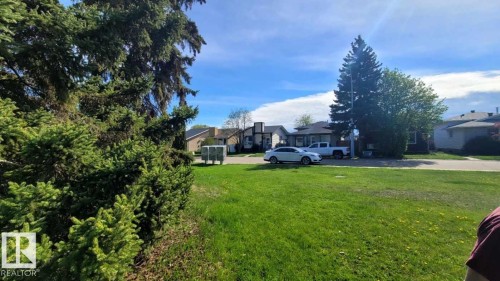 18 Westbend Street, Spruce Grove, AB - Outdoor