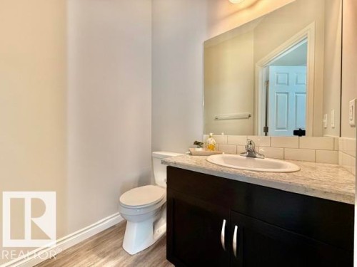 #8 4702 57 Av, Wetaskiwin, AB - Indoor Photo Showing Bathroom