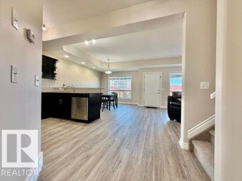 #8 4702 57 Av, Wetaskiwin, AB - Indoor