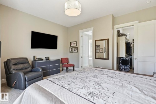 657 178A Street Sw, Edmonton, AB - Indoor Photo Showing Other Room