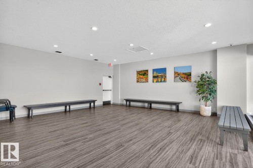 #306 11307 99 Av Nw, Edmonton, AB - Indoor Photo Showing Other Room