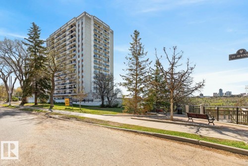 #306 11307 99 Av Nw, Edmonton, AB - Outdoor