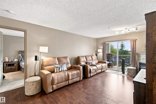 #219 16035 132 St Nw, Edmonton, AB - Indoor Photo Showing Living Room