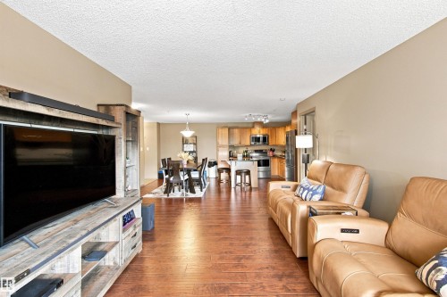 #219 16035 132 St Nw, Edmonton, AB - Indoor Photo Showing Living Room
