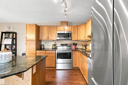 #219 16035 132 St Nw, Edmonton, AB - Indoor Photo Showing Kitchen