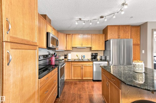 #219 16035 132 St Nw, Edmonton, AB - Indoor Photo Showing Kitchen