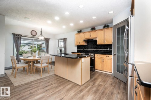 16820 57 Street Nw, Edmonton, AB - Indoor Photo Showing Kitchen