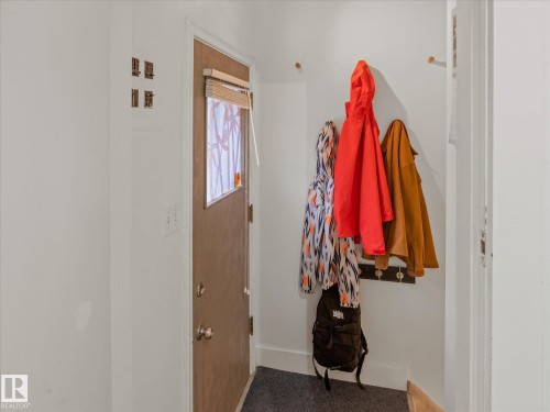 11949 St Albert Trail Nw, Edmonton, AB - Indoor Photo Showing Other Room