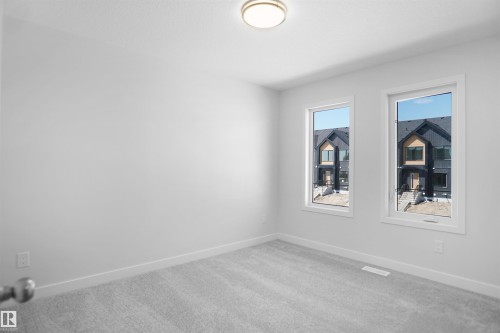 19455 22 Avenue Nw, Edmonton, AB - Indoor Photo Showing Other Room