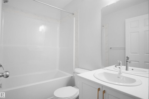 19455 22 Avenue Nw, Edmonton, AB - Indoor Photo Showing Bathroom