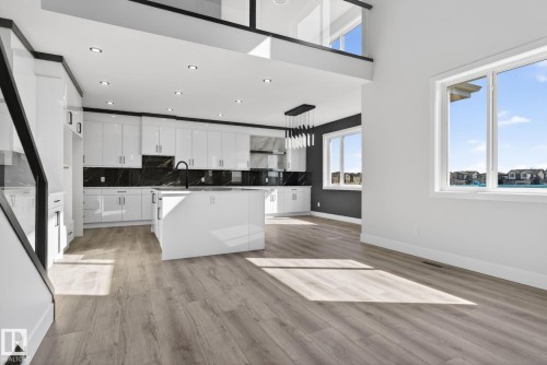 102 Eldridge Point(E), St. Albert, AB - Indoor Photo Showing Kitchen