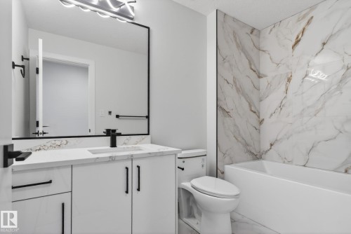 102 Eldridge Point(E), St. Albert, AB - Indoor Photo Showing Bathroom