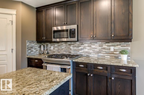854 Chahley Way Nw, Edmonton, AB - Indoor Photo Showing Kitchen With Upgraded Kitchen