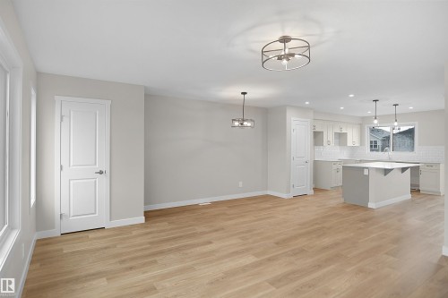 115 Nerine Crescent, St. Albert, AB - Indoor Photo Showing Kitchen