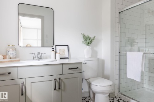 21204 25 Avenue Nw, Edmonton, AB - Indoor Photo Showing Bathroom